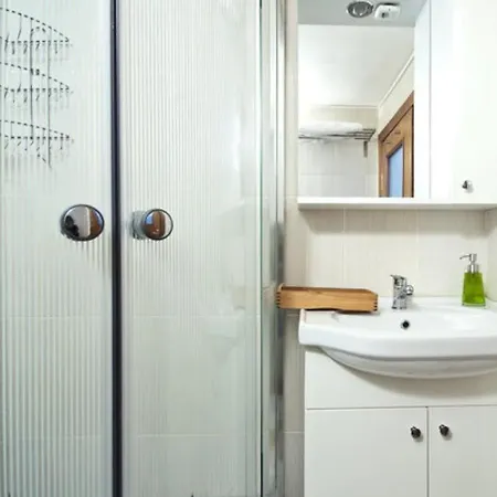 因尼贝贝克酒店 *