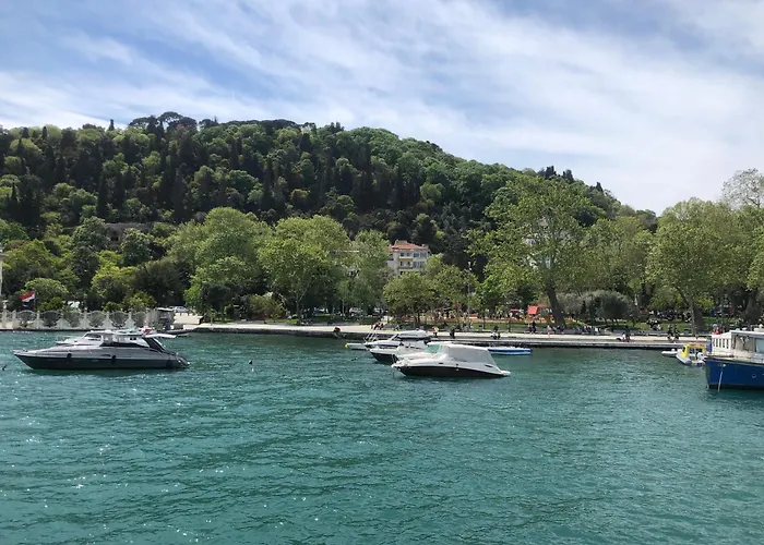 이닌 - 베벡 아파트