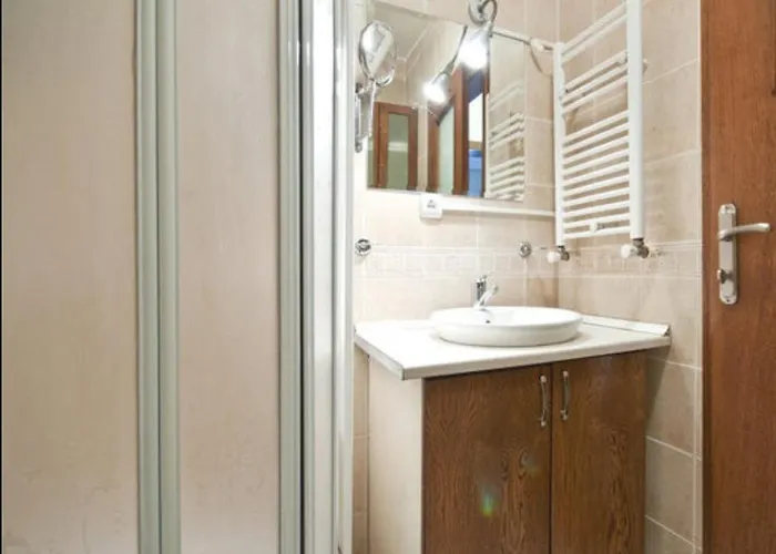 이닌 - 베벡 아파트 *